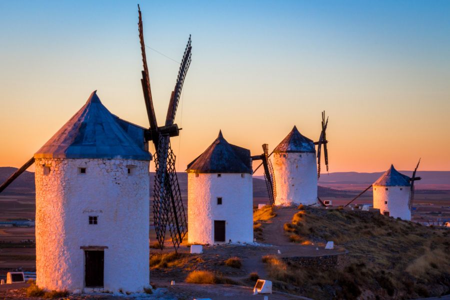 The Complete Guide for UK Tourists to Exploring Castles and Countryside Beyond Madrid